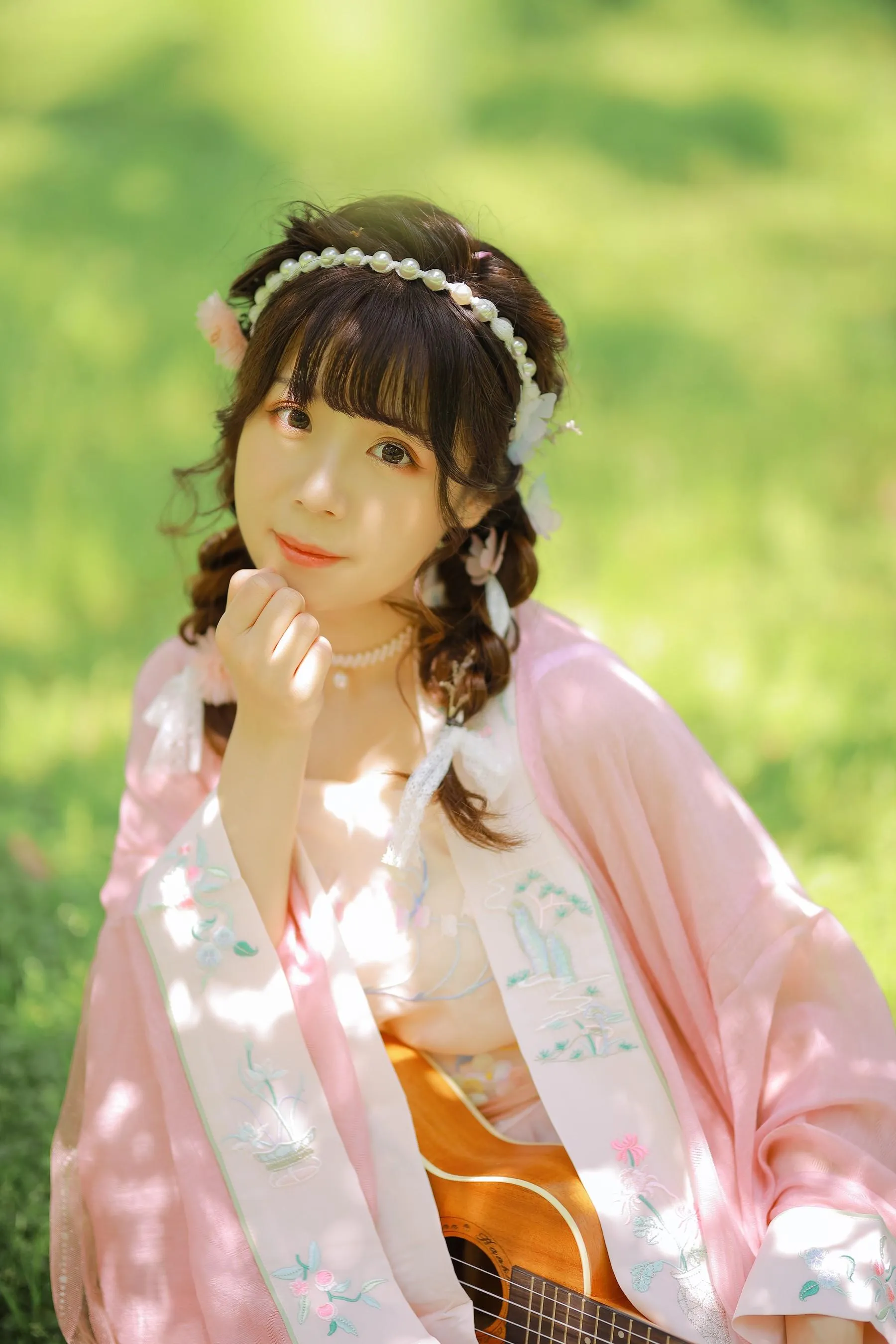 [YITUYU艺图语]2022.08.20 吻花香 Suky喜欢软绵绵毛茸茸的团子 [26P]插图3